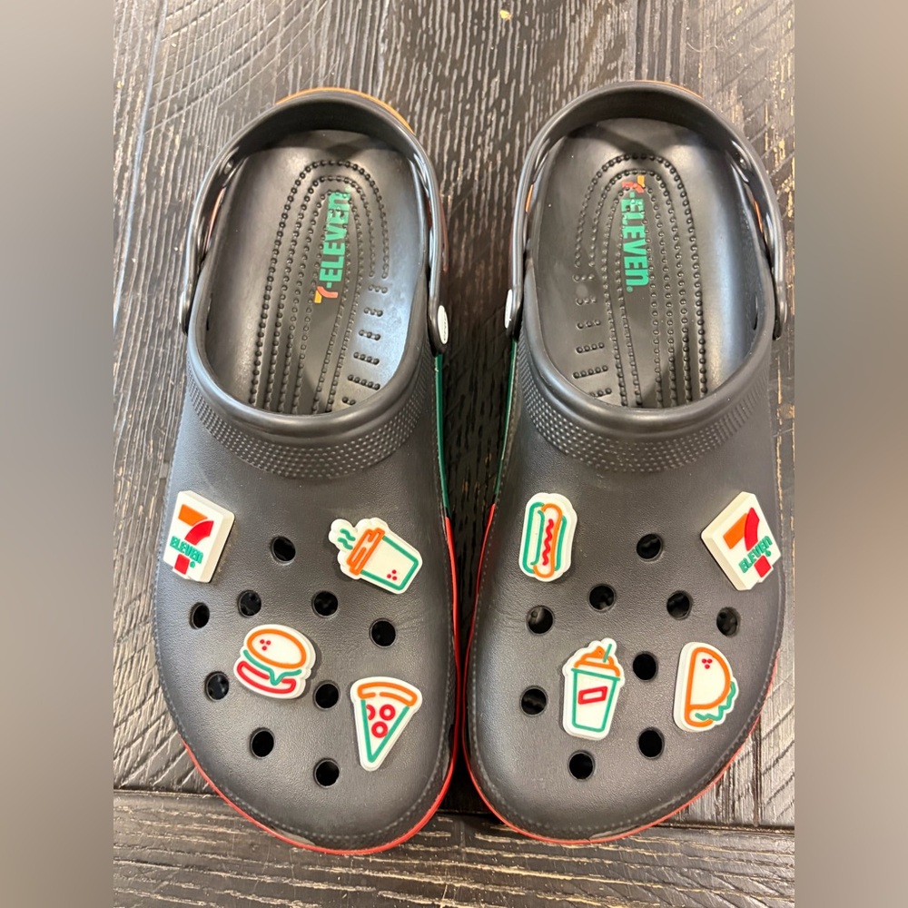 Men’s 7 Eleven Crocs like new size 13